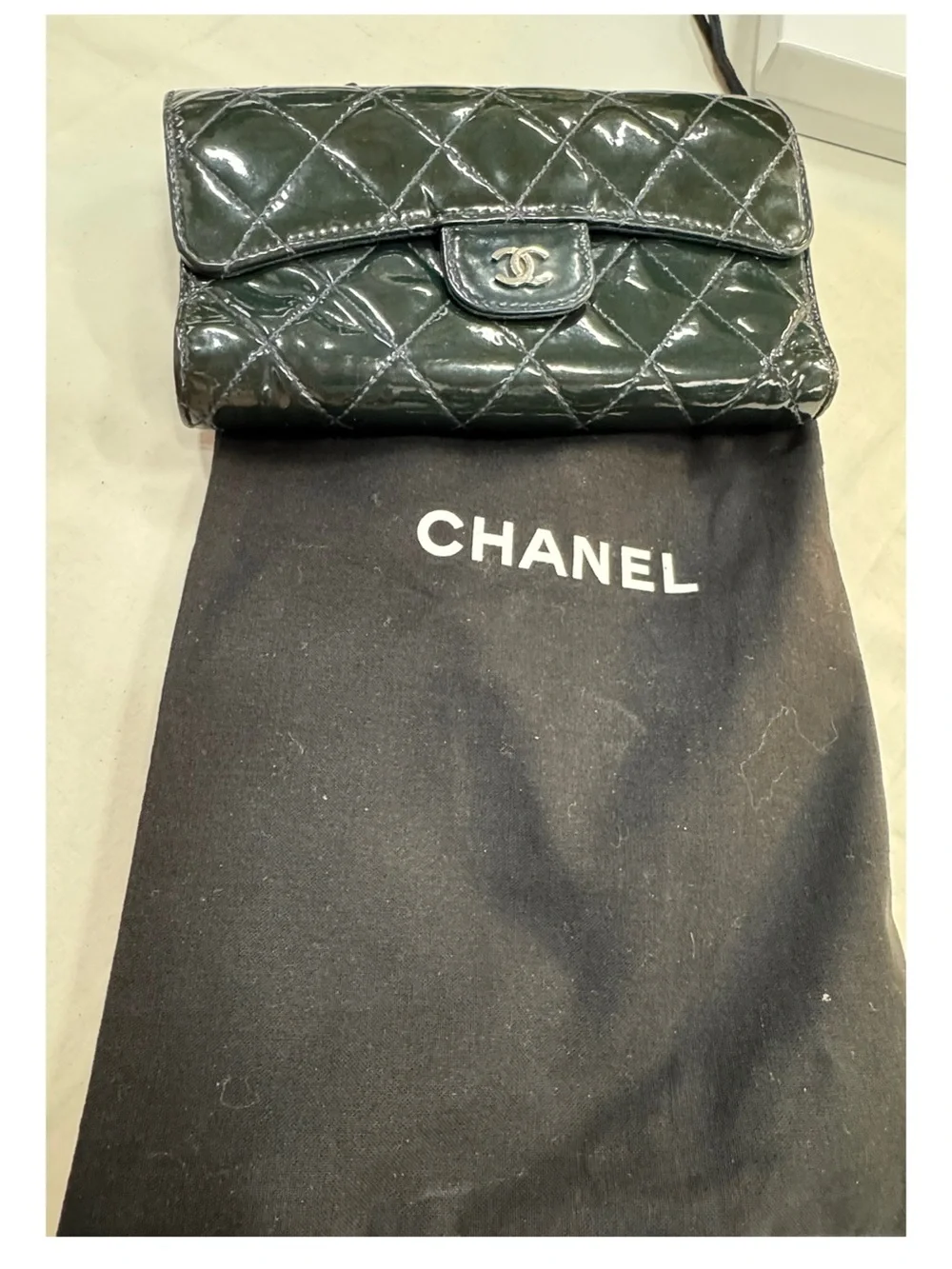 Chanel Caviar Wallet, Very Dark Green Quilted Leather. EUC